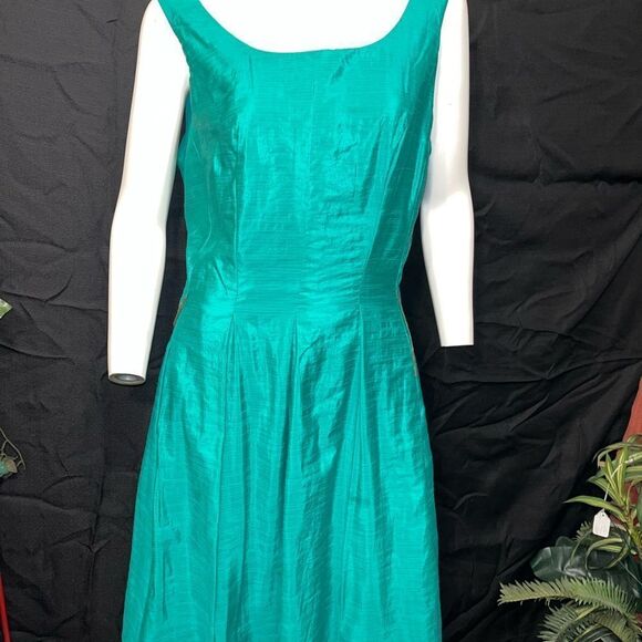 Lovely New Year’s Eve Tiana B. Pleated Dress - Picture 2 of 16